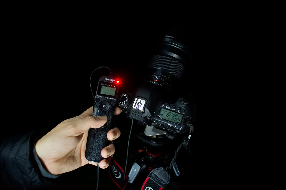 Remote shutter release for DSLR